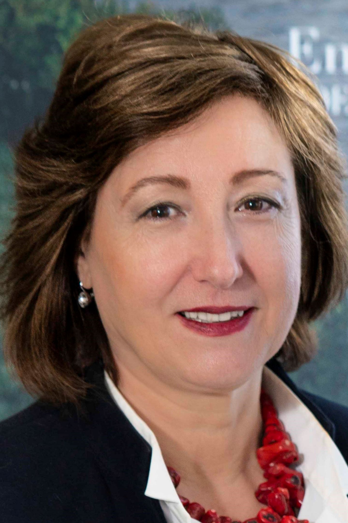 Mariana Vassilev, Real Estate Agent Calabasas, CA Coldwell Banker