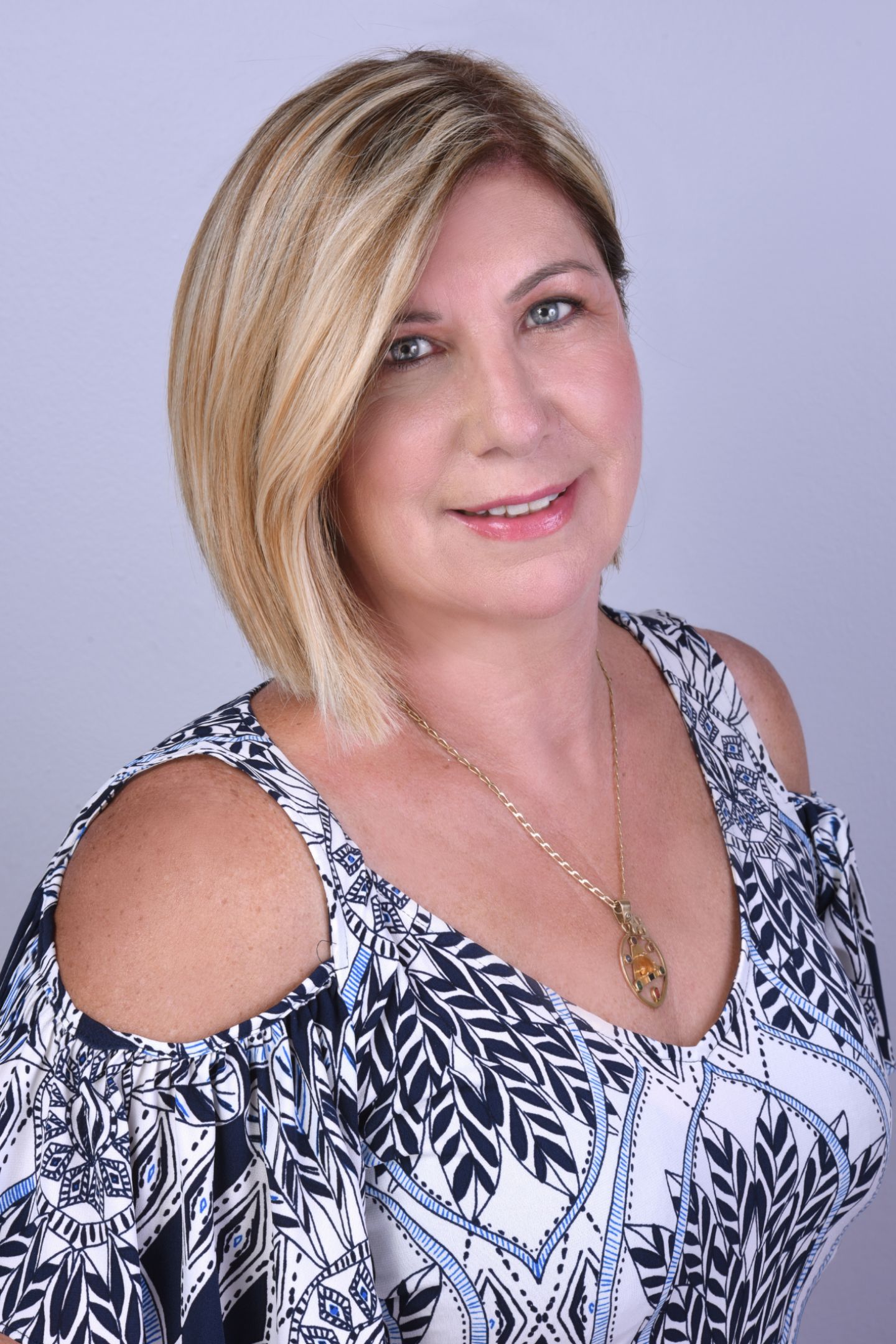 Julia Celie, Real Estate Agent Miami, FL Coldwell Banker Realty