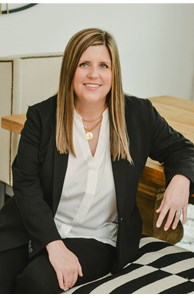Melissa McClain image