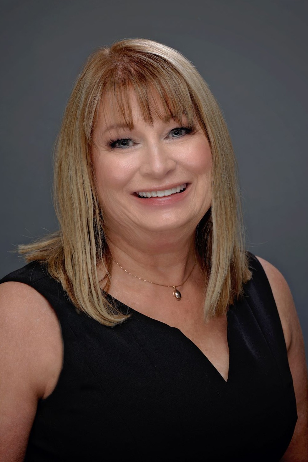 Lorrie Curry, Real Estate Agent Cape Coral, FL Coldwell Banker Realty