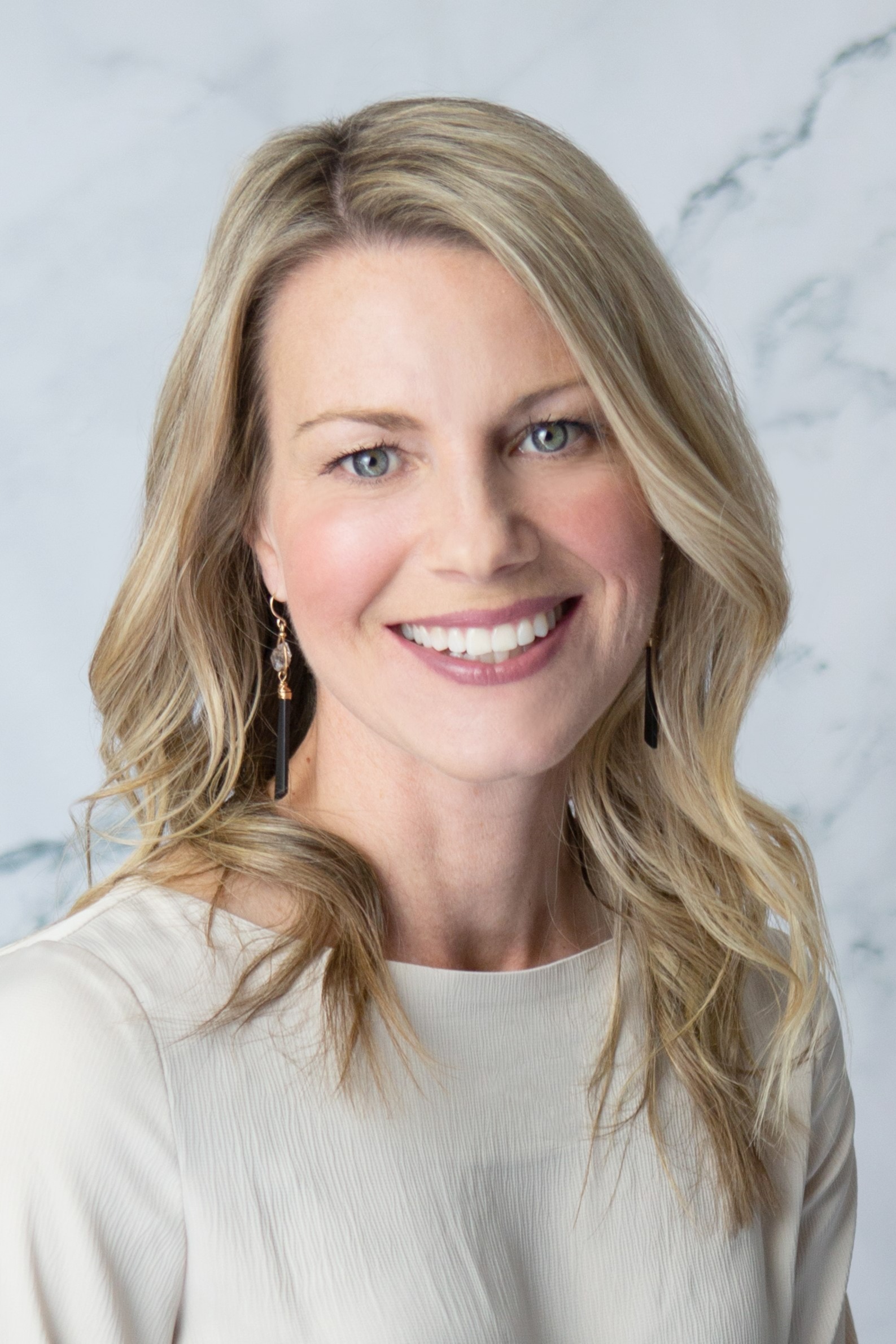 Bethany Sartell, Real Estate Agent Boulder, CO Coldwell Banker Realty