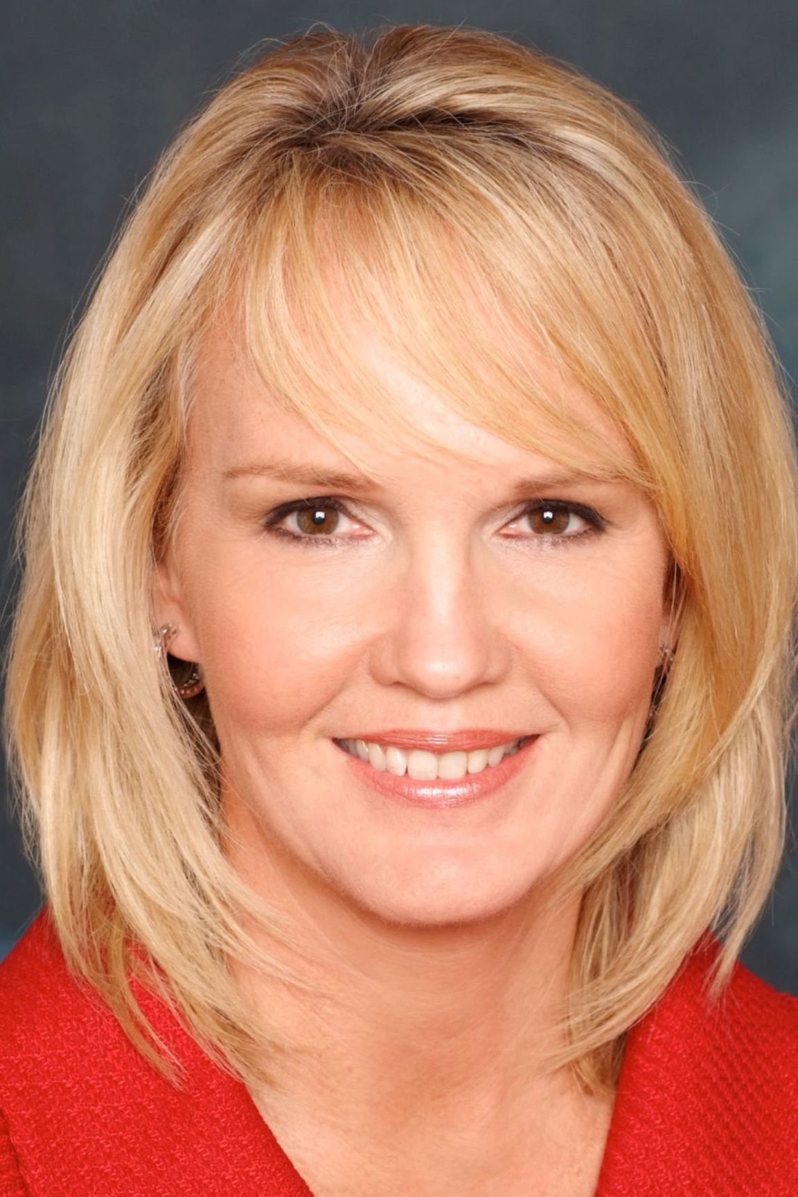 Taylor Lindstrom, Real Estate Agent New Buffalo Coldwell Banker Realty