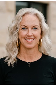 Lisa Huff image