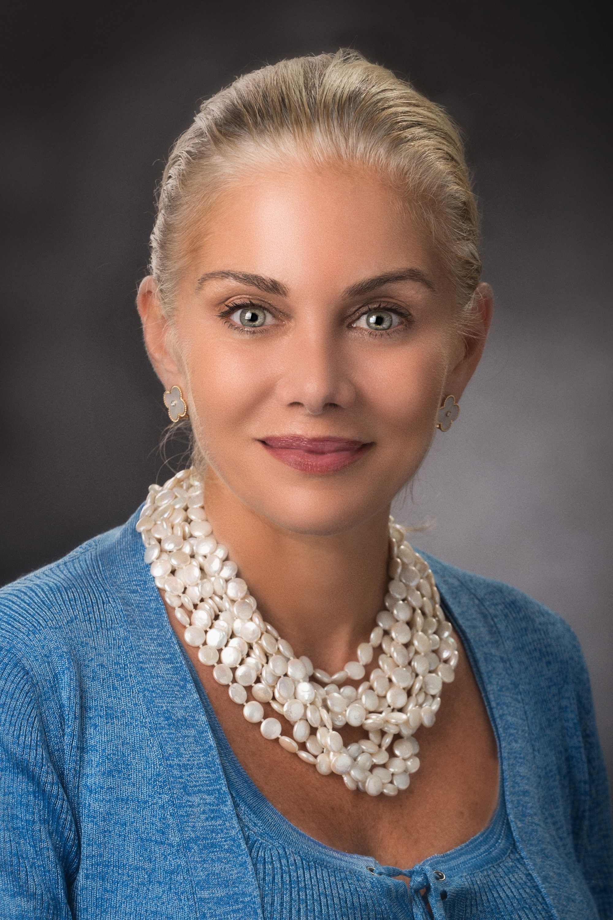 Vanessa Savio, Real Estate Agent Greenwich, CT Coldwell Banker Realty