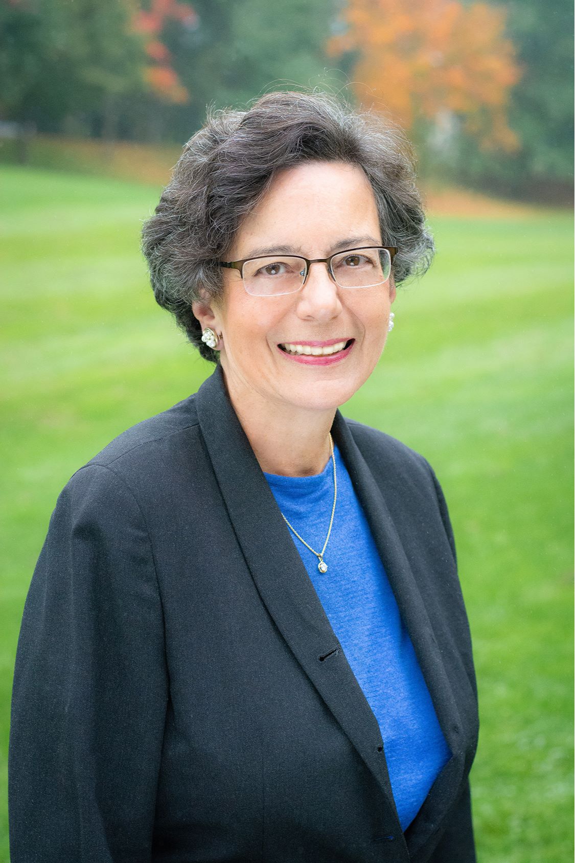 Joanne Berry, Real Estate Agent Weston, MA Coldwell Banker Realty