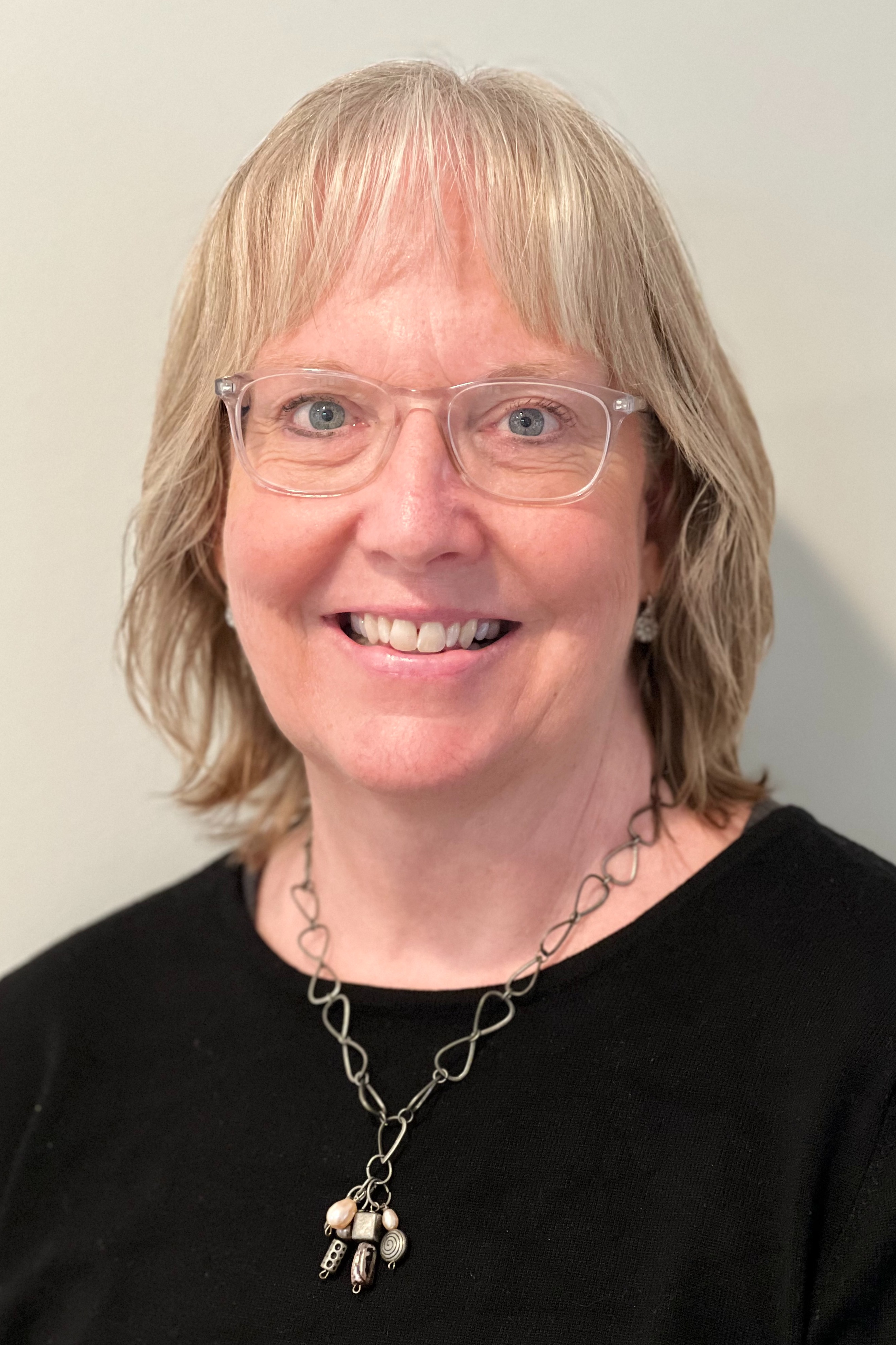 Nancy Sparks, Real Estate Agent Glastonbury Coldwell Banker Realty