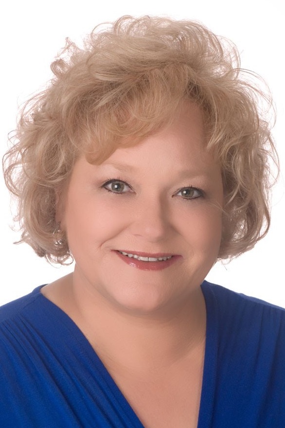 Julie Dickey, Real Estate Agent Circleville Coldwell Banker Realty