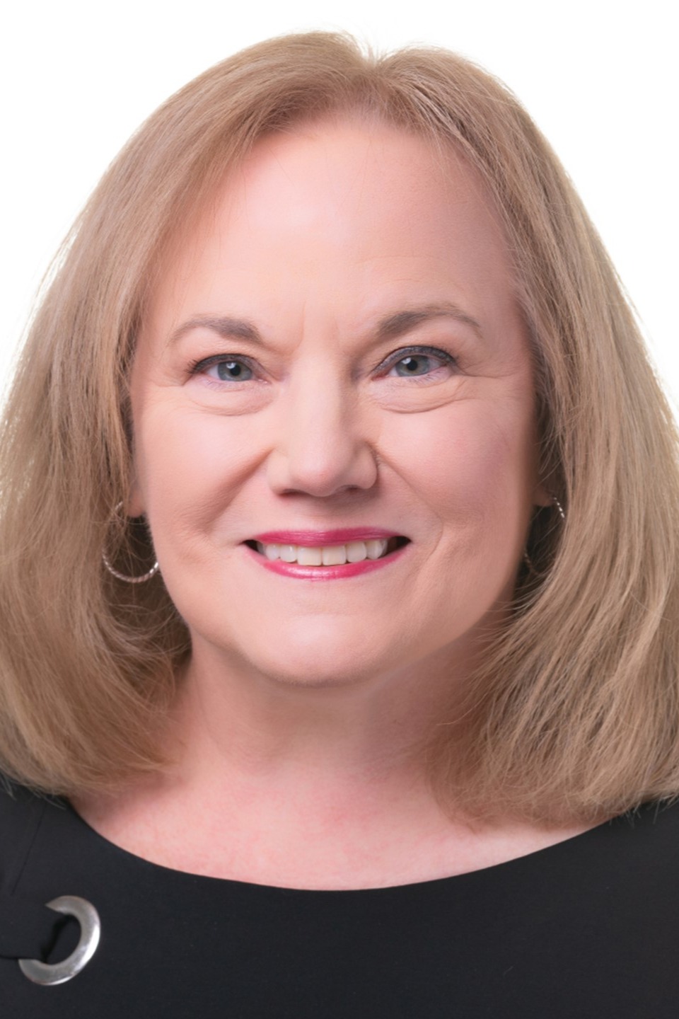 Dianne Field, Real Estate Agent Austin Coldwell Banker Realty