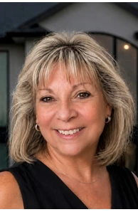 Diana Helm image