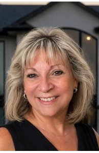 Diana Helm image