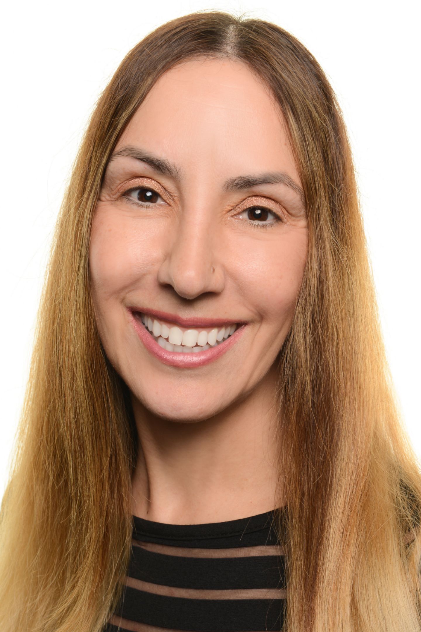 Dessy Real Estate Agent Walnut Creek, CA Coldwell