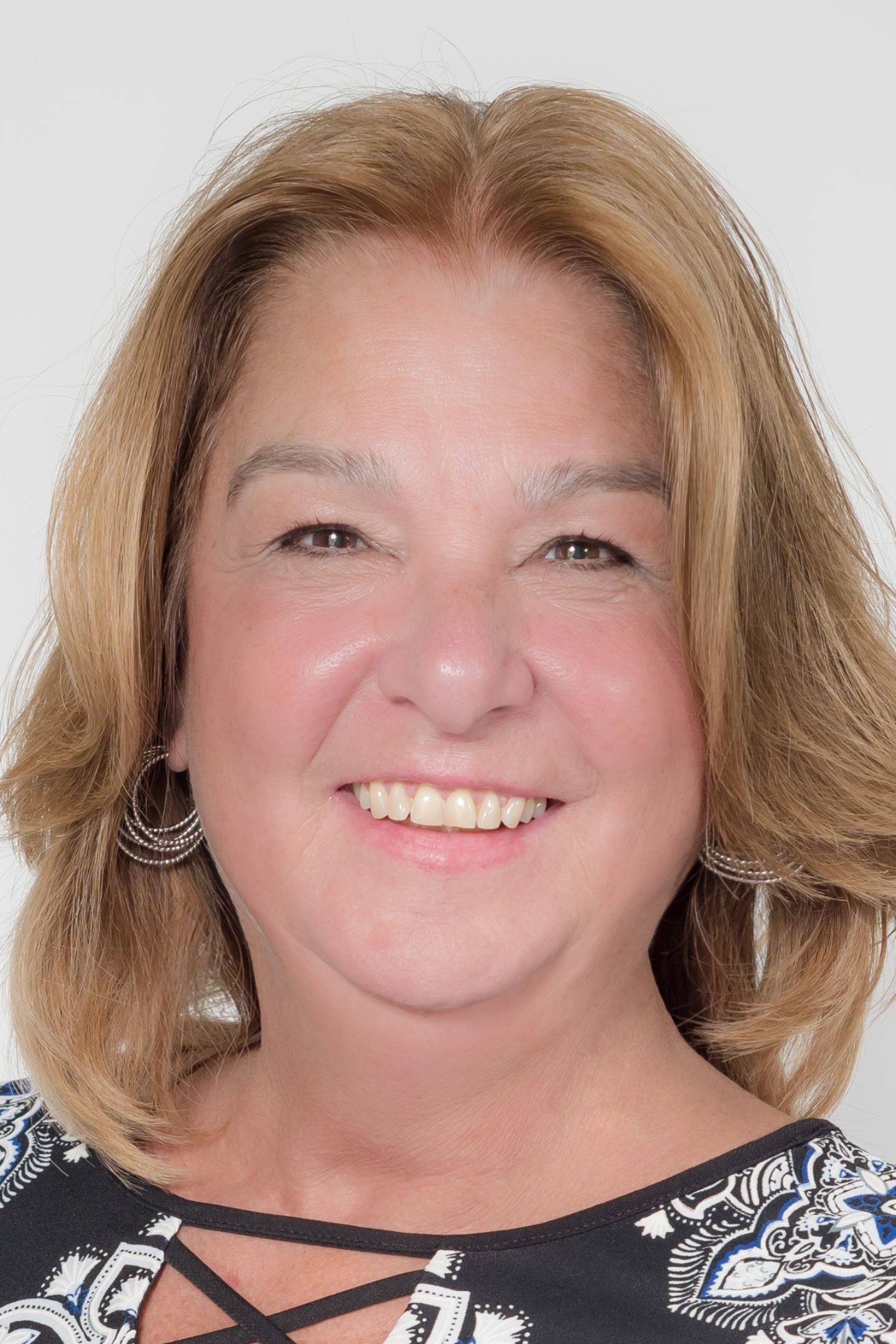 Joanne Daly, Real Estate Agent Somers, NY Coldwell Banker Realty