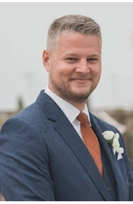 Andrew Raczka image