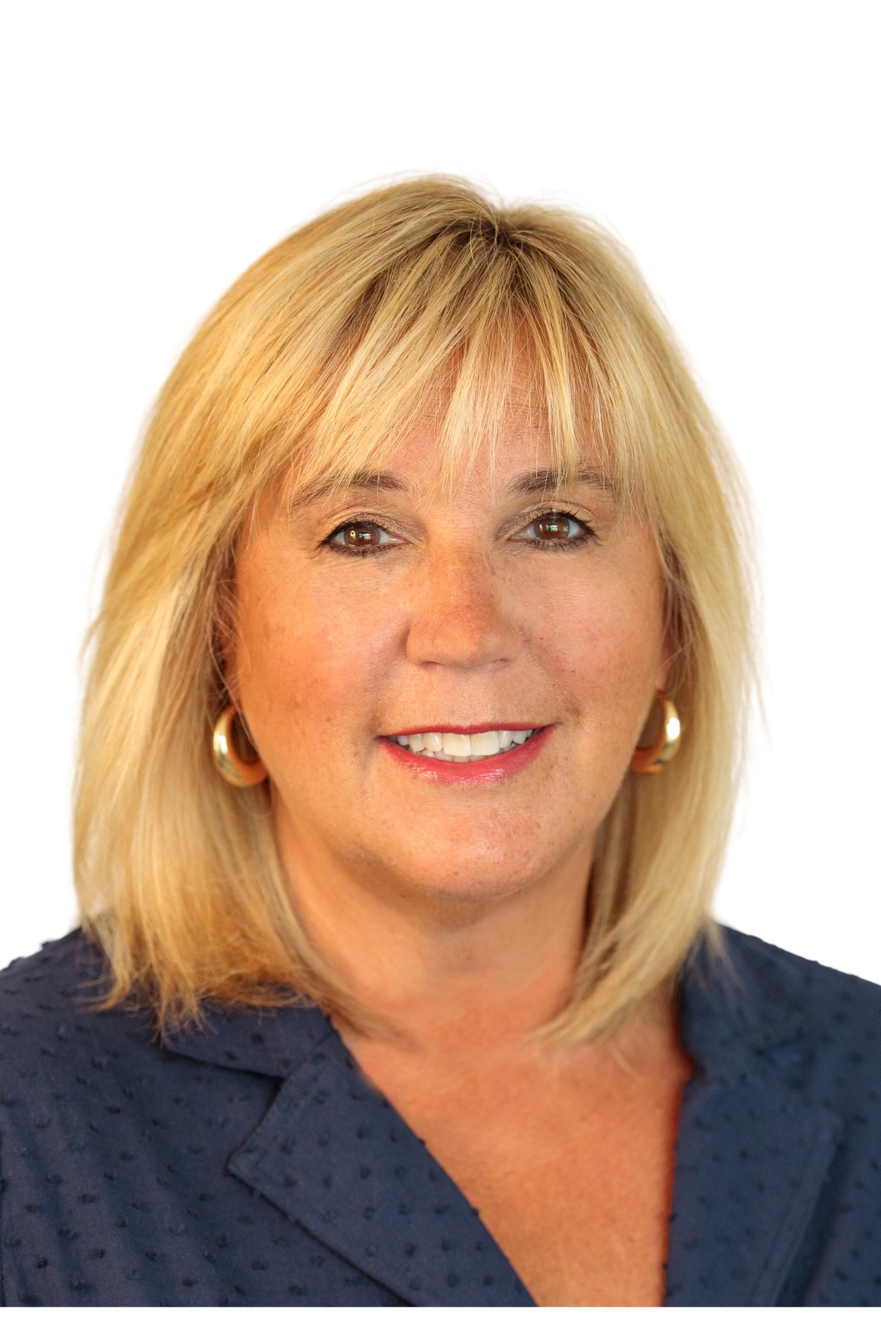 Christine Powers, Real Estate Agent Cohasset Coldwell Banker Realty