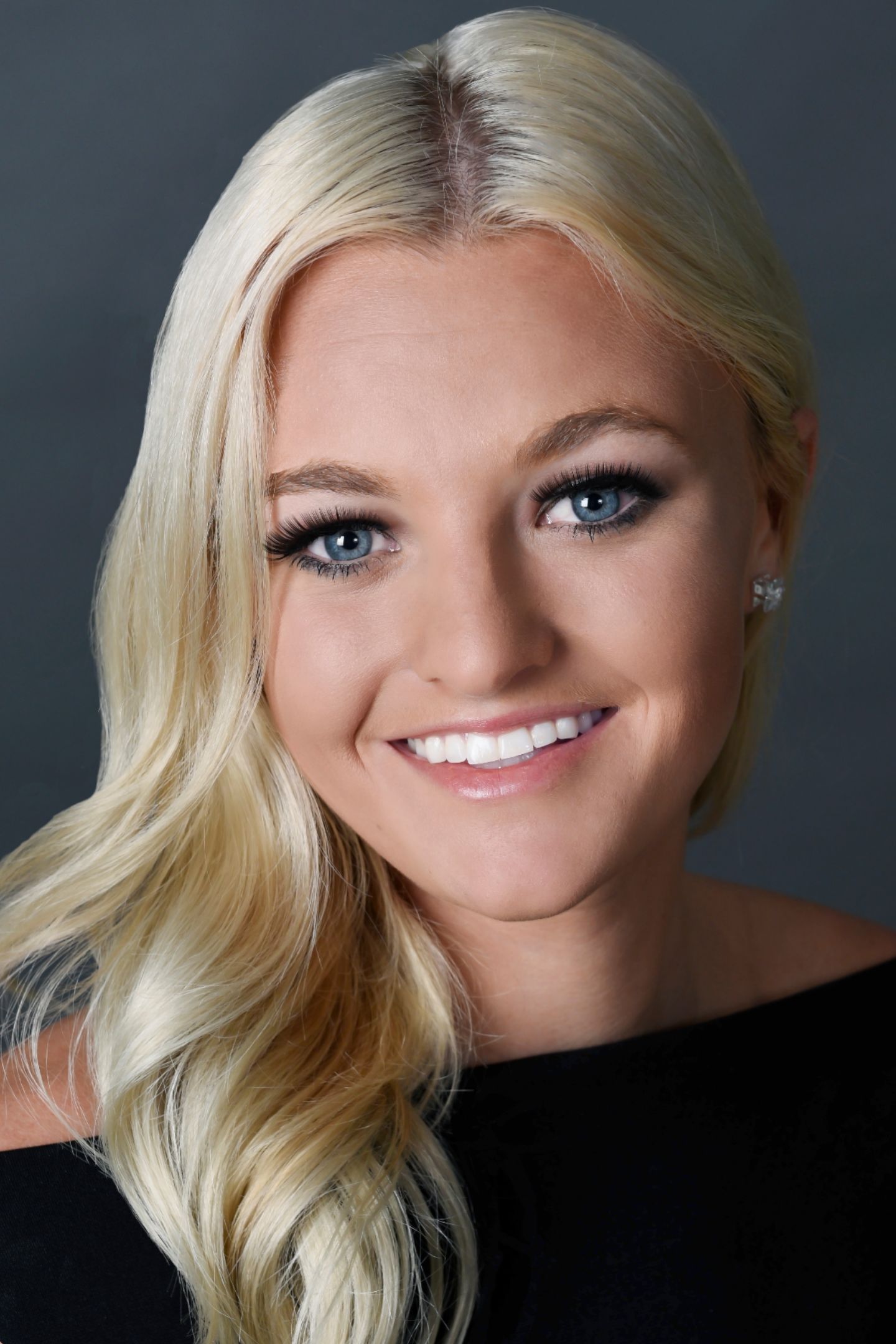 Shelby Berlin, Real Estate Agent Mequon, WI Coldwell Banker Realty