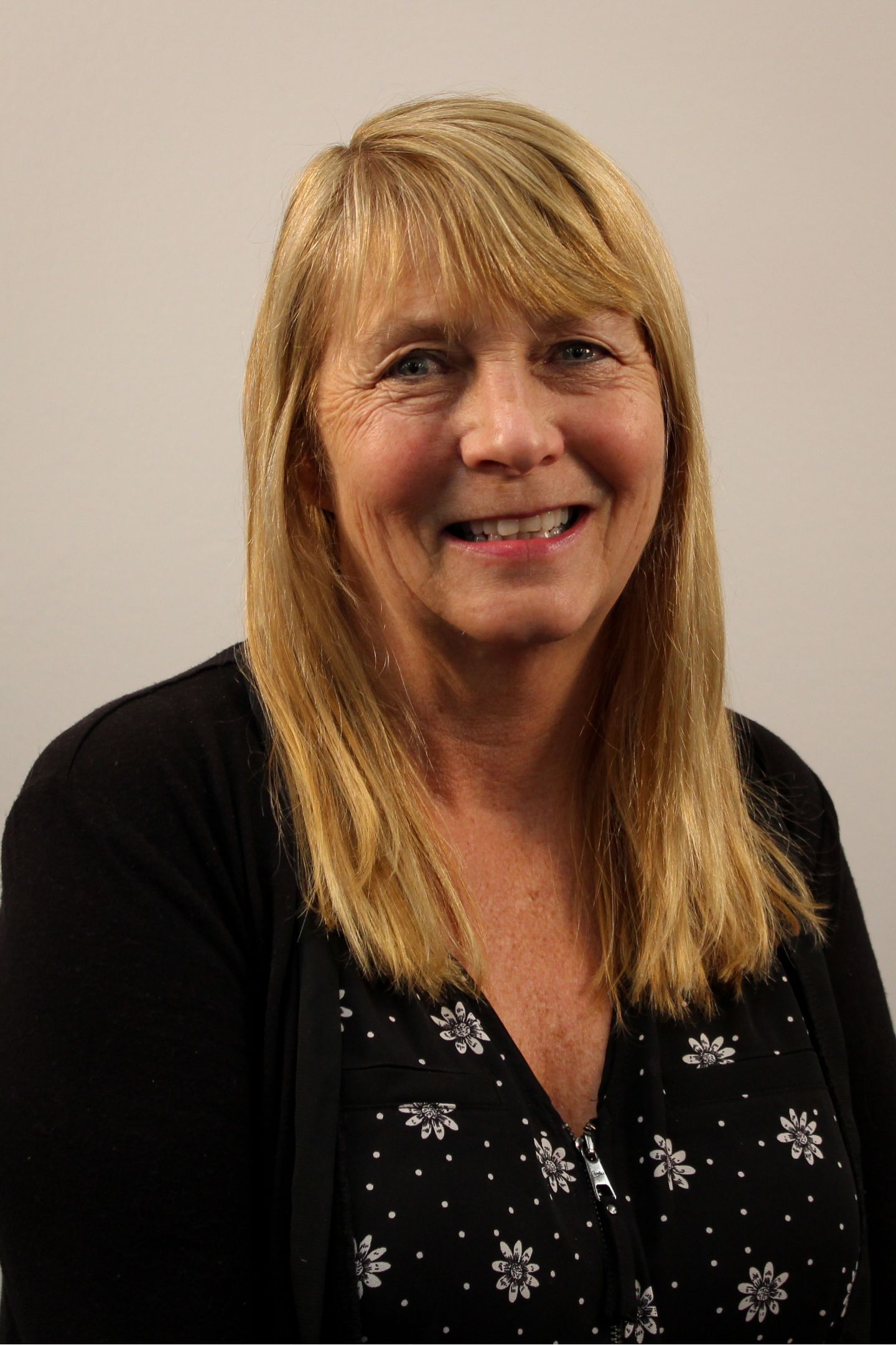 Bev Lacueva, Real Estate Agent Maryland Heights, MO Coldwell Banker