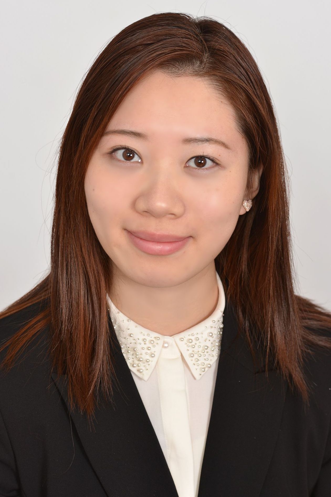 Yi Gong, Real Estate Agent Cheshire, CT Coldwell Banker Realty