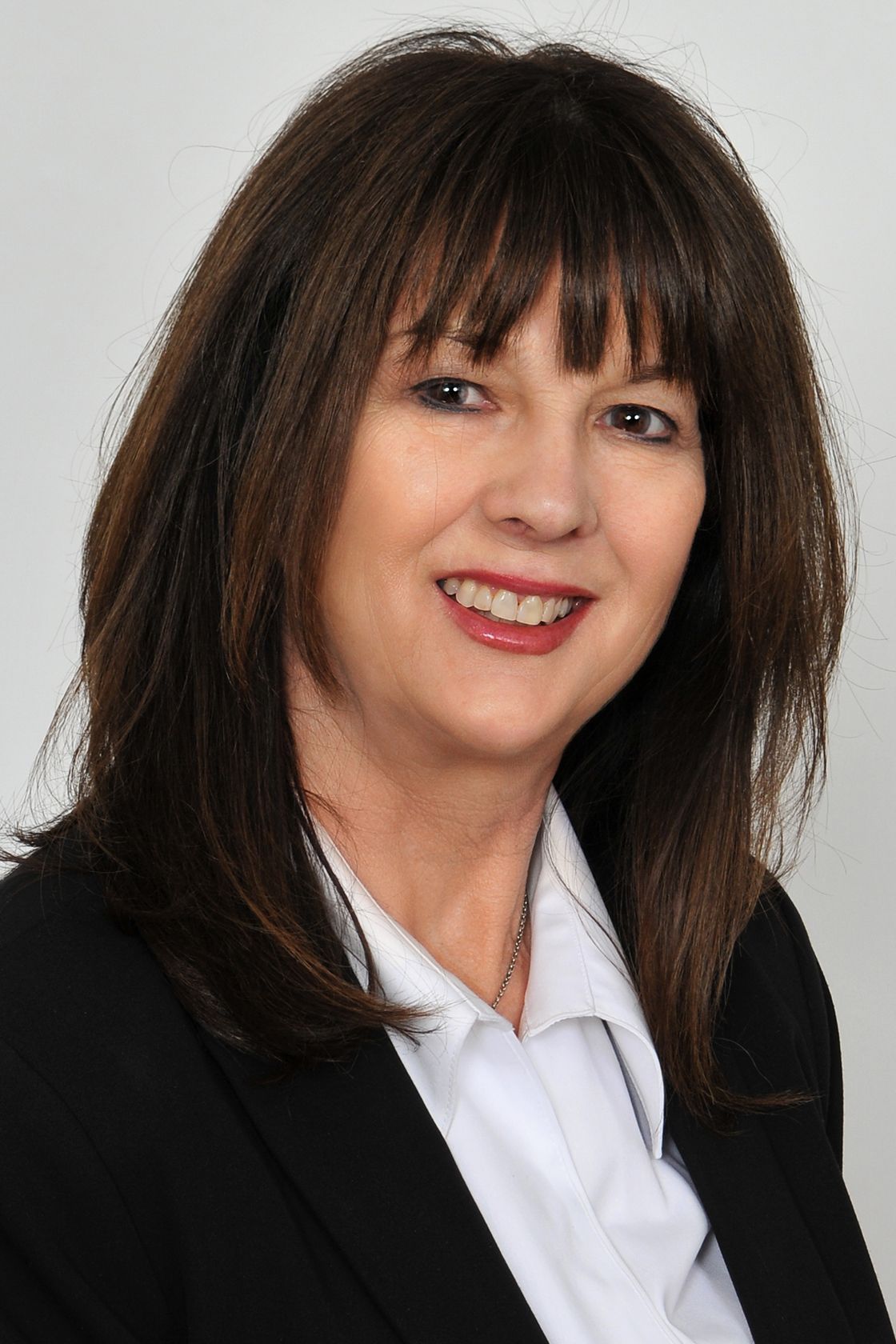 Lisa AudetteBova, Real Estate Agent North Haven, CT Coldwell Banker Realty