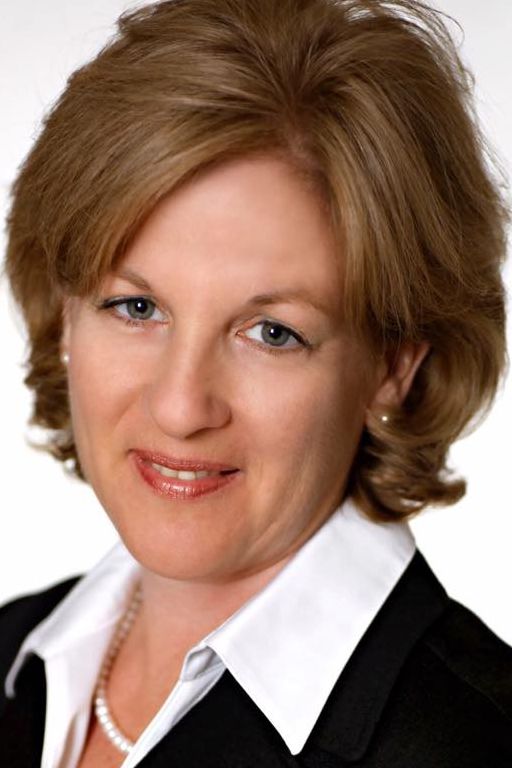 Ellen Dixon, Real Estate Agent Calabasas, CA Coldwell Banker Realty