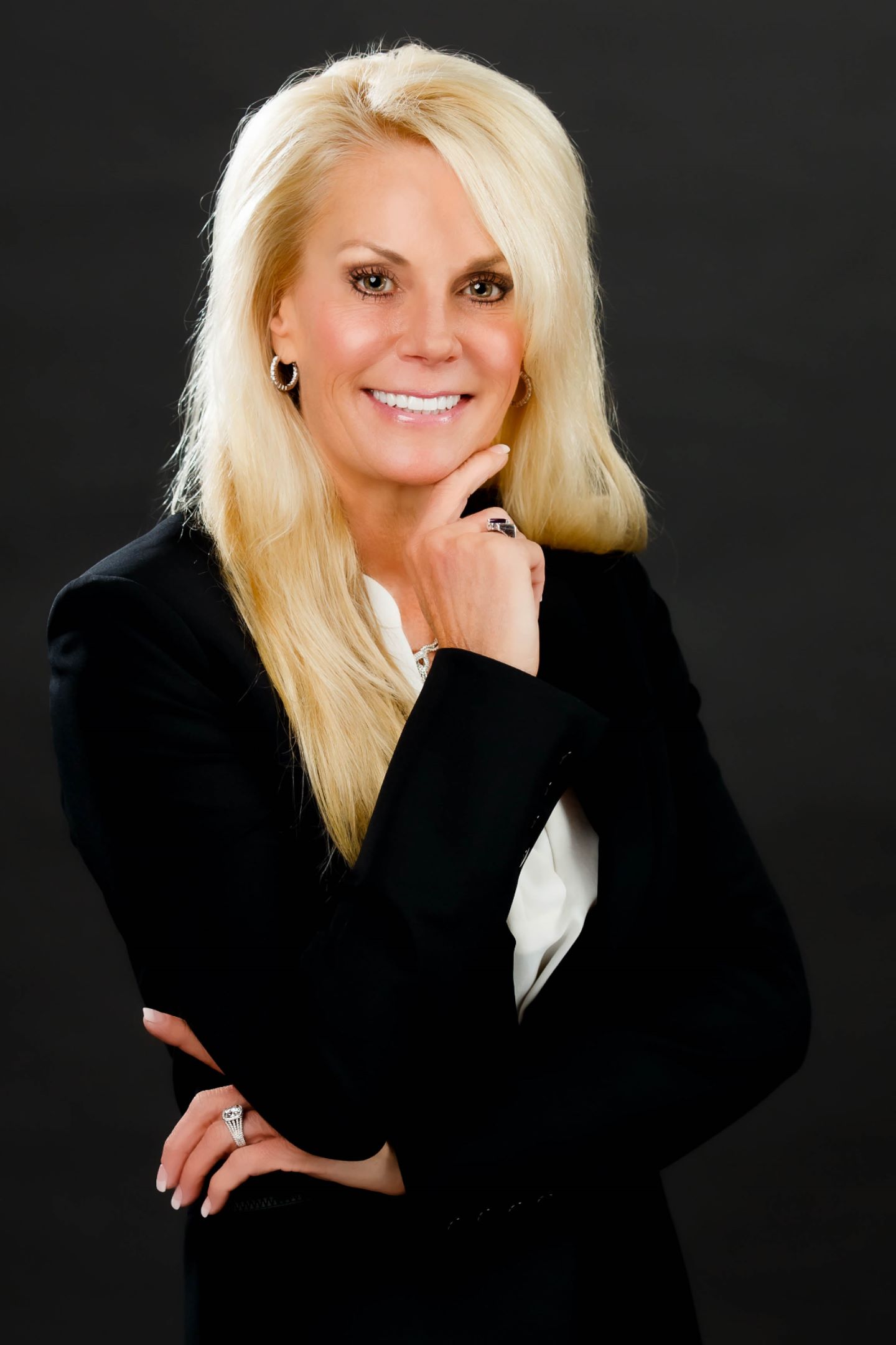 Kristine Kramer, Real Estate Agent Naperville, IL Coldwell Banker