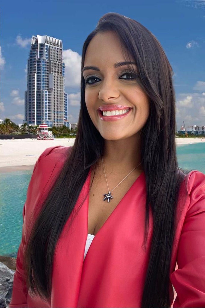 Renata Santos, Real Estate Agent Aventura, FL Coldwell Banker Realty