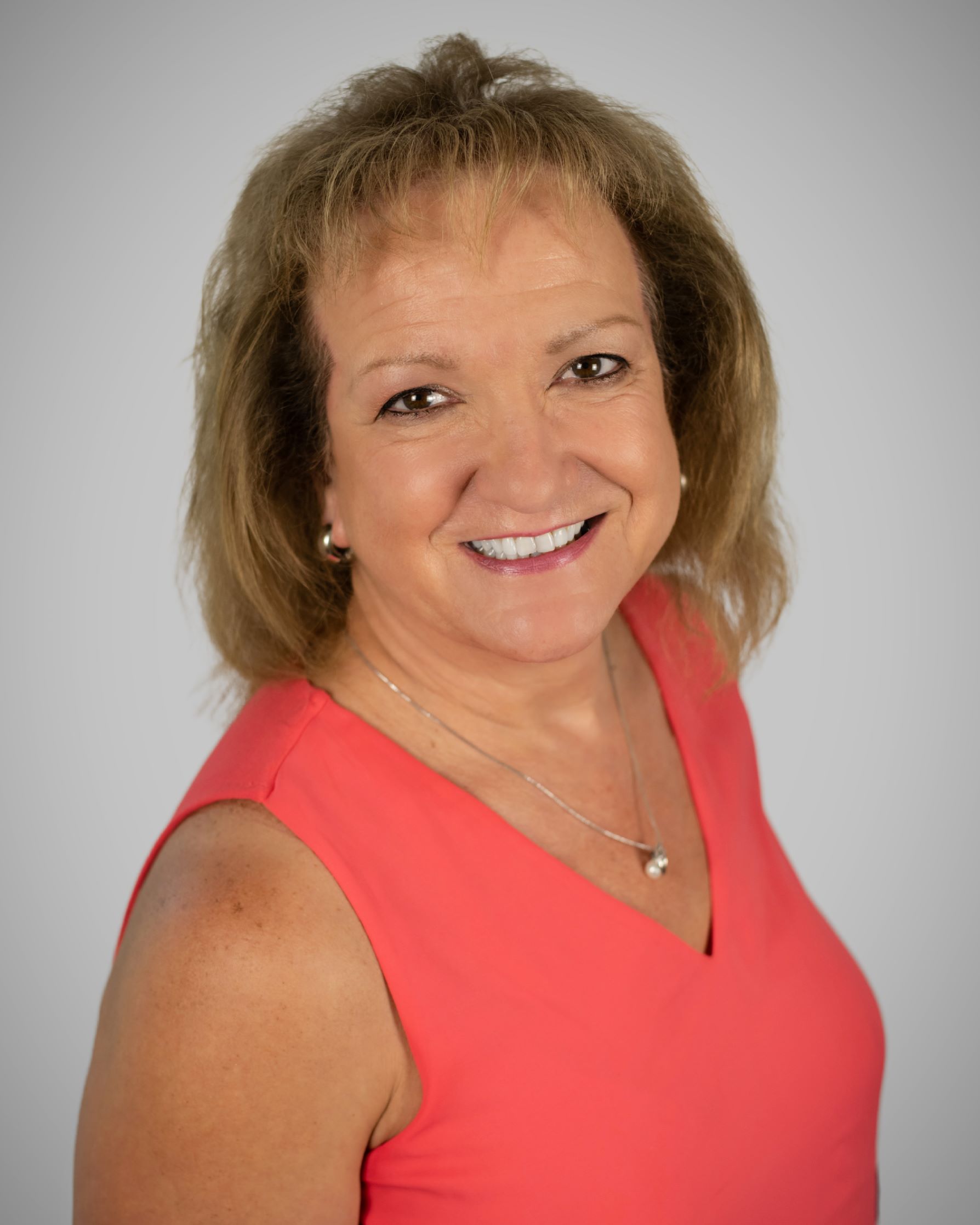 Nadine Pelletier, Real Estate Agent Bedford, NH Coldwell Banker Realty