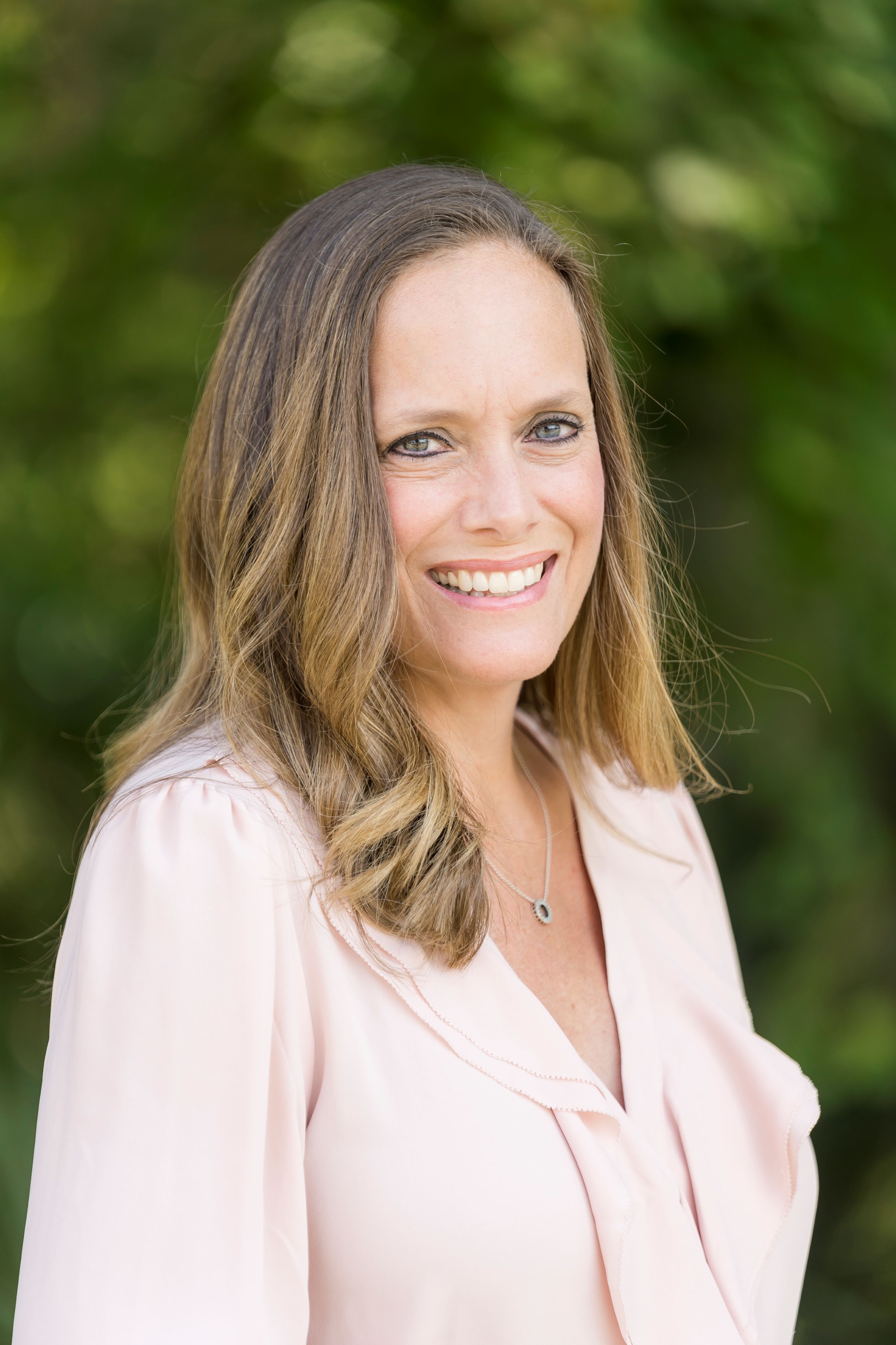 Julia Spencer, Real Estate Agent Wesley Chapel Coldwell Banker Realty