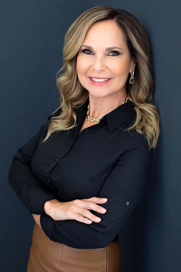 Sara Sutherland, Real Estate Agent Doctor Phillips Coldwell Banker