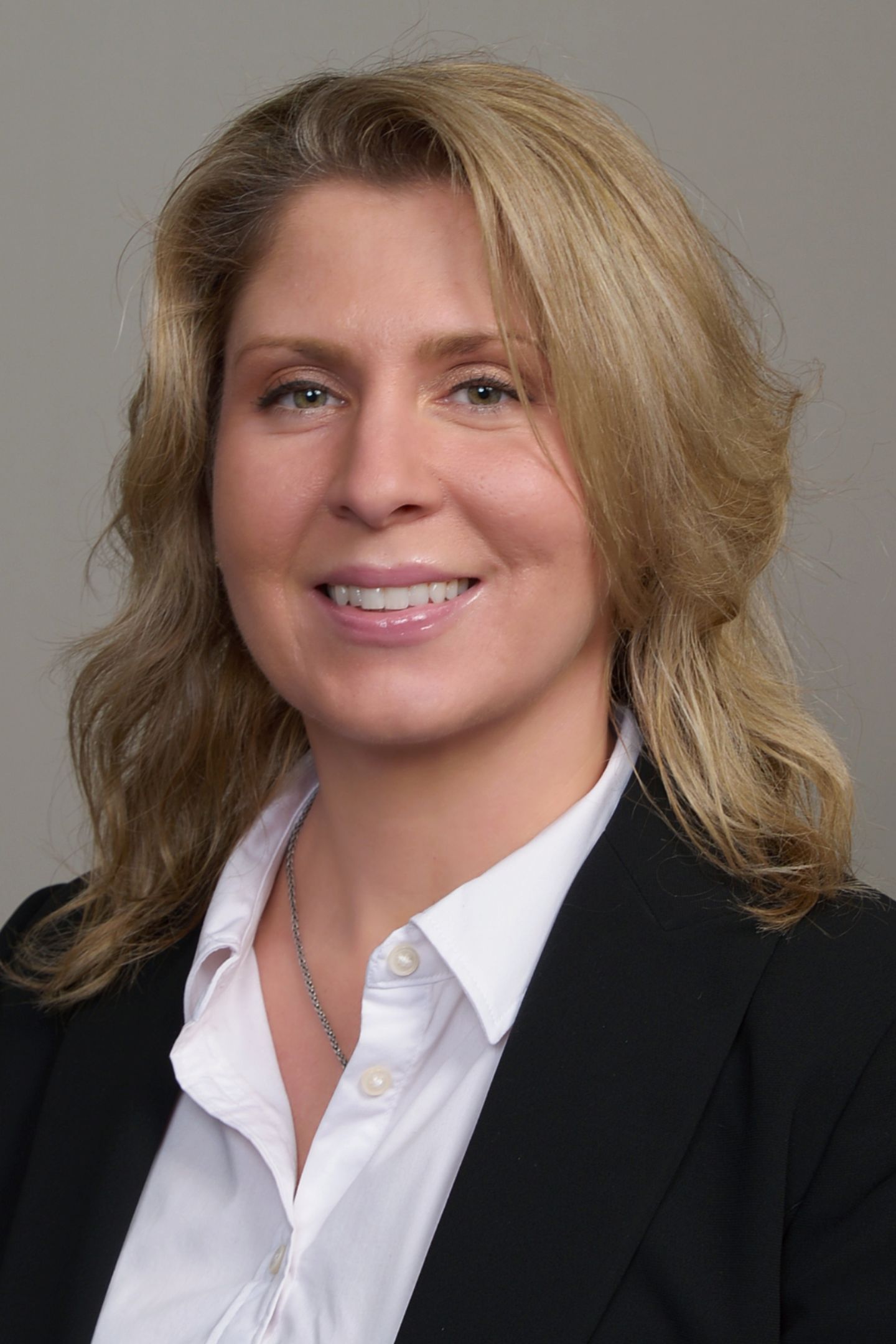 Keira Cottrell, Real Estate Agent Ridgefield, CT Coldwell Banker Realty