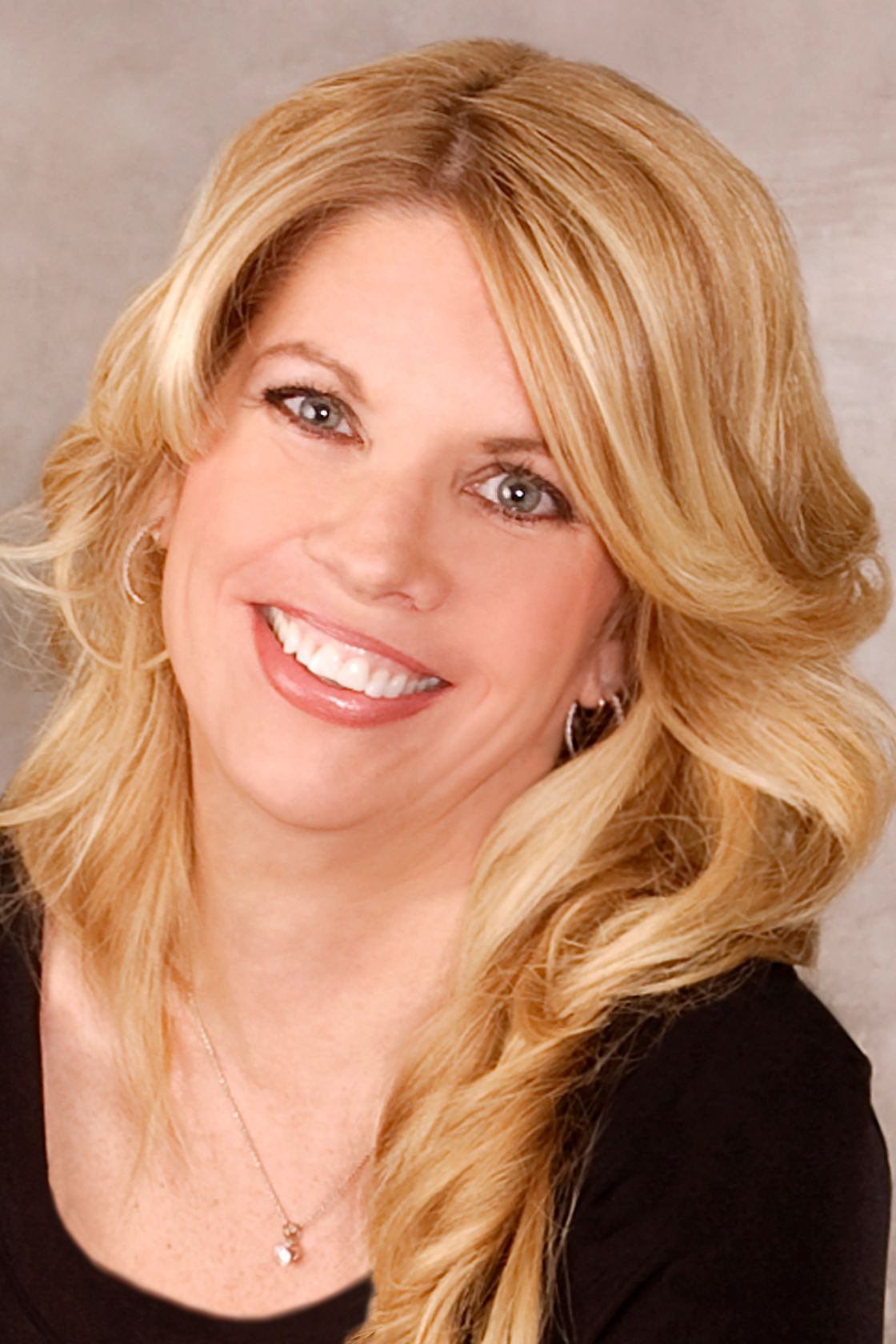 Kareena Cooke, Real Estate Agent Glastonbury, CT Coldwell Banker Realty