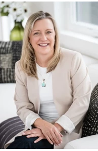Jennifer Goslau image