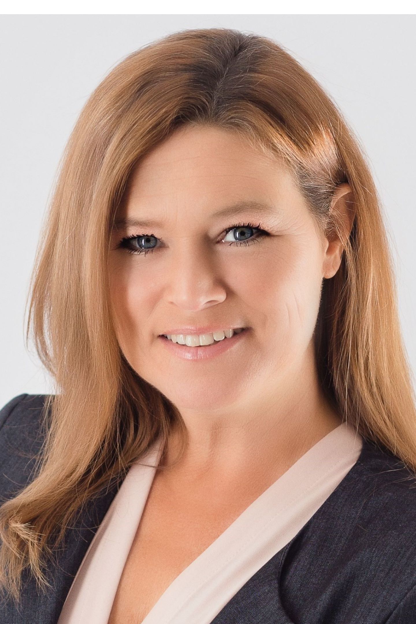 Christy Silver, Real Estate Agent Bedford Coldwell Banker Realty