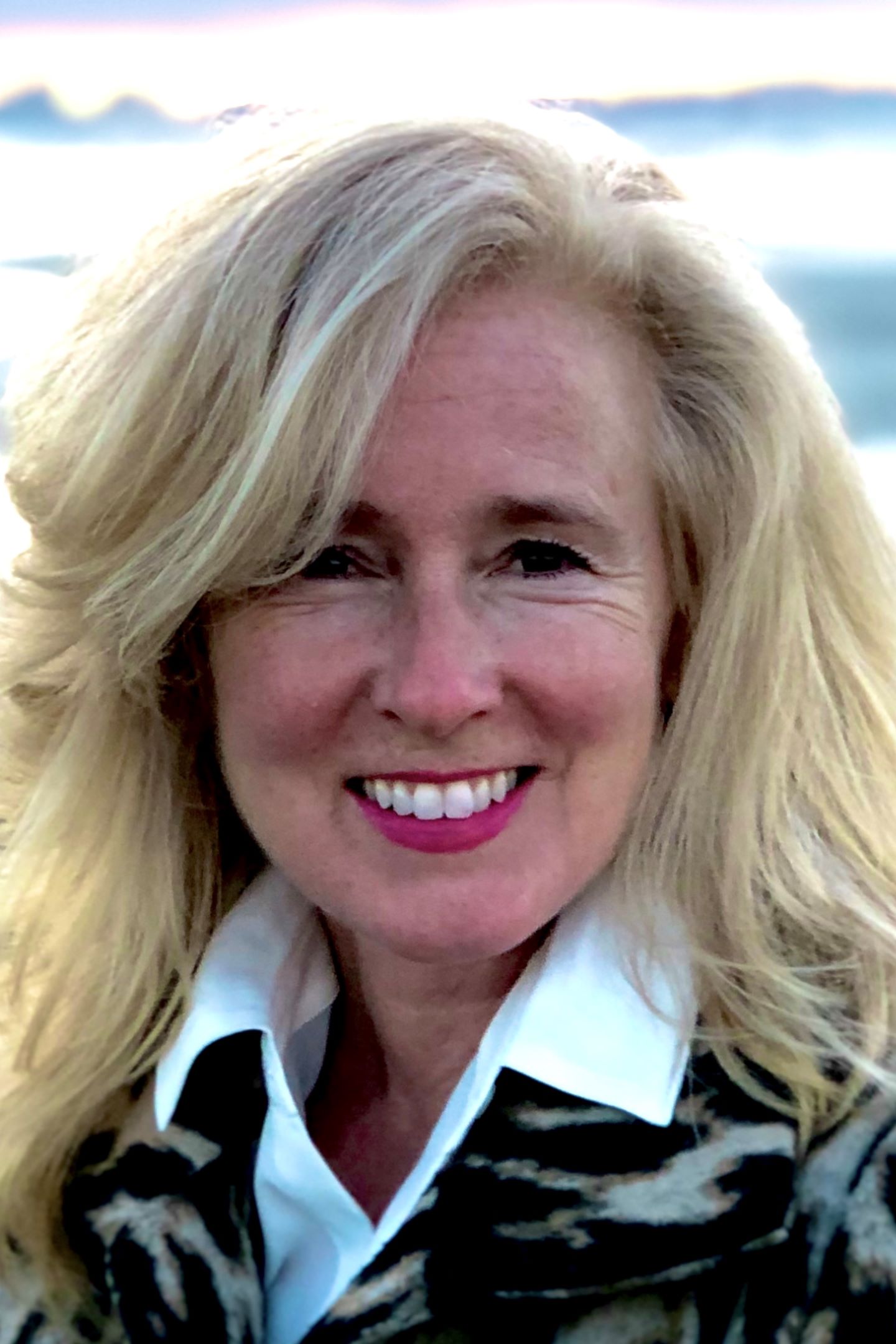 Liz Carlson, Real Estate Agent Nahant Coldwell Banker Realty