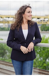 Lisa Walker image