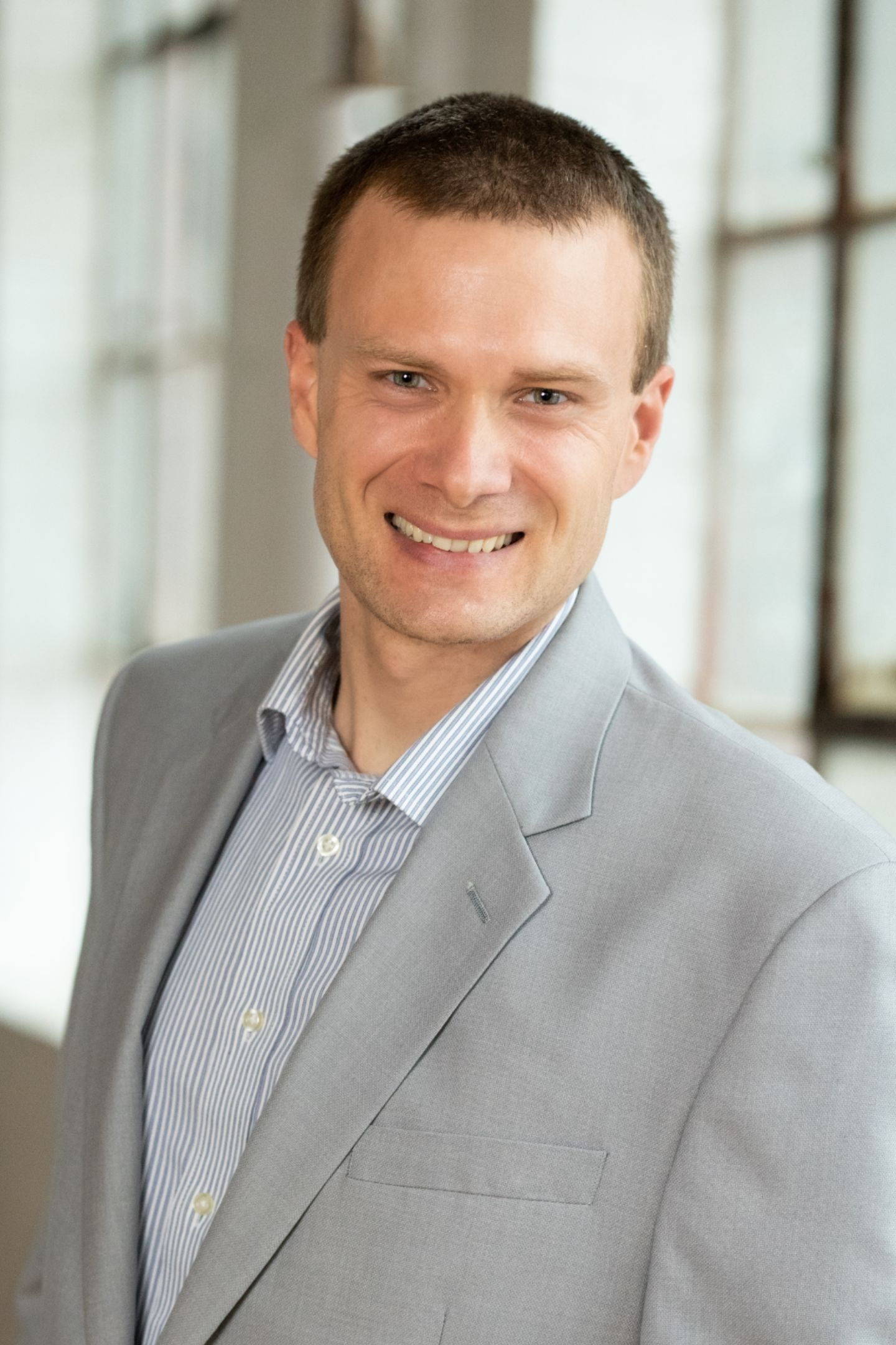 Jarod Brewster, Real Estate Agent Eagan, MN Coldwell Banker Realty