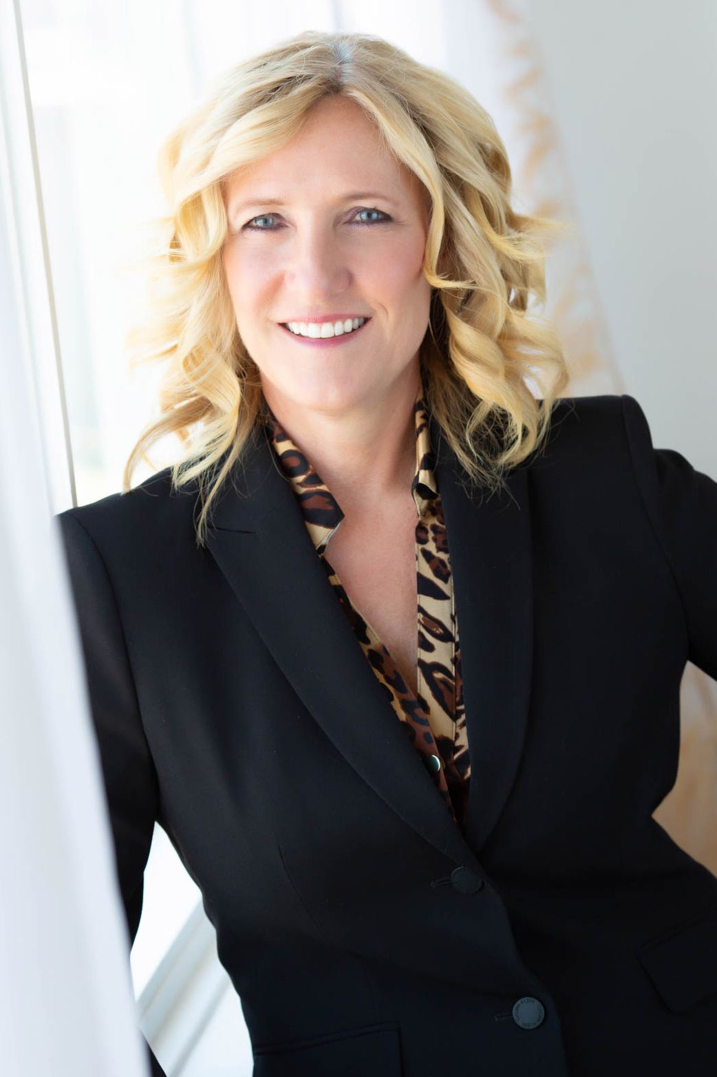 Kristi McGee, Real Estate Agent Denver, CO Coldwell Banker Realty