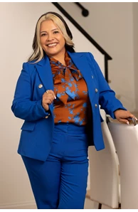 Ana Zuniga image