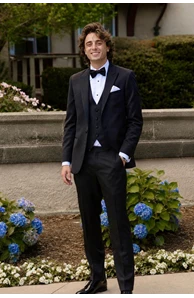 Michael Carlino image