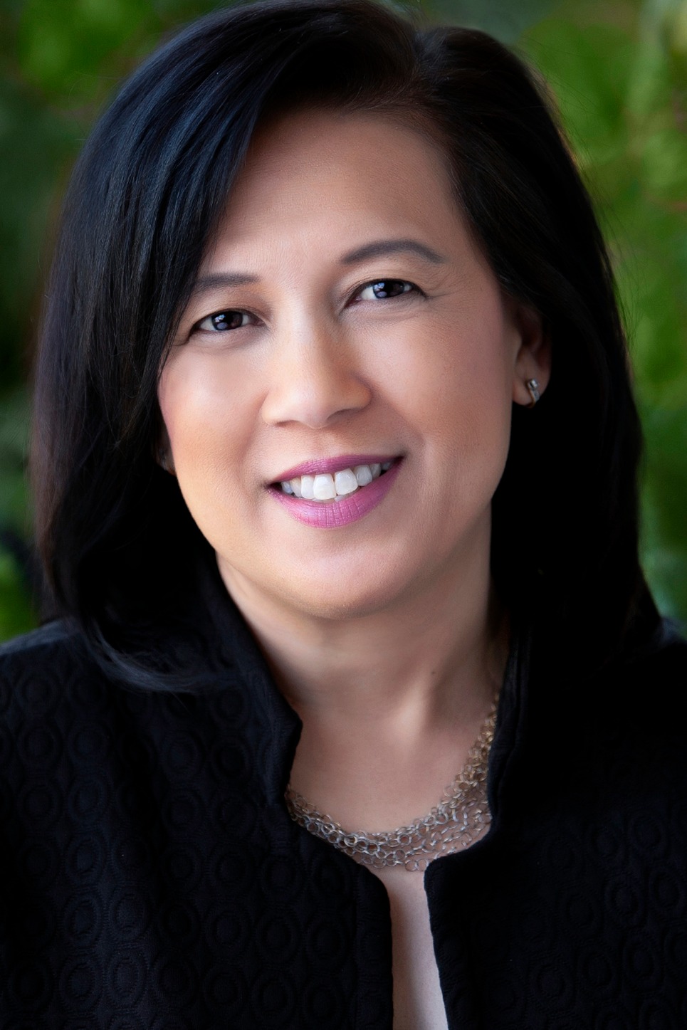 Jiji Caponi, Real Estate Agent Evanston Coldwell Banker Realty