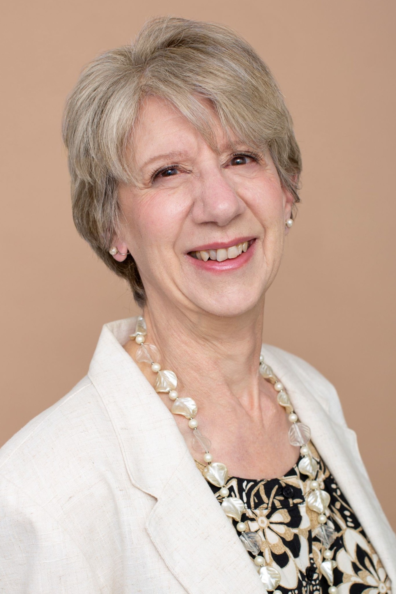 Carol O'Hare, Real Estate Agent Madison, CT Coldwell Banker Realty