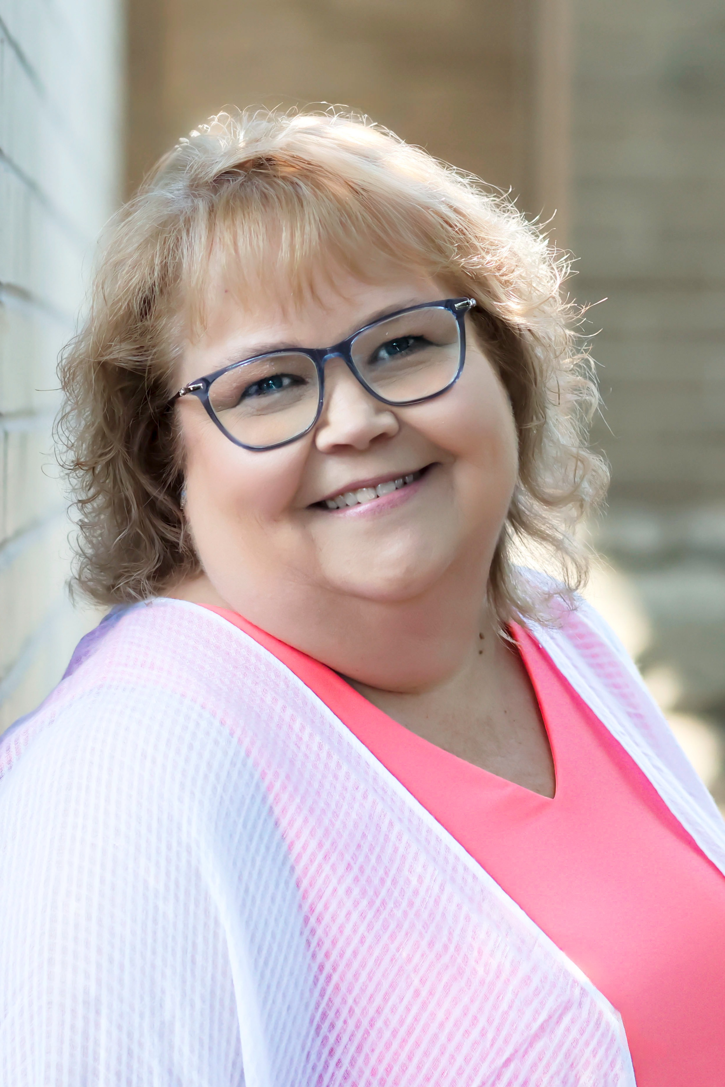 Amanda Mange, Office Manager Festus, MO Coldwell Banker RealtyGundaker