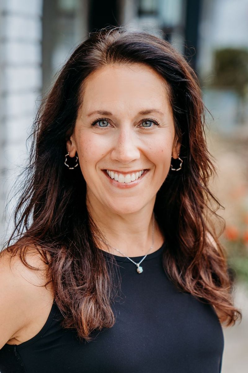 Lisa Zucaro, Real Estate Agent Fairfield, CT Coldwell Banker Realty