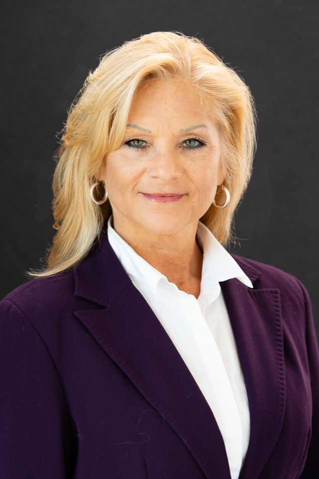 Tonya Kerr, Real Estate Agent Charlotte, NC Coldwell Banker Realty