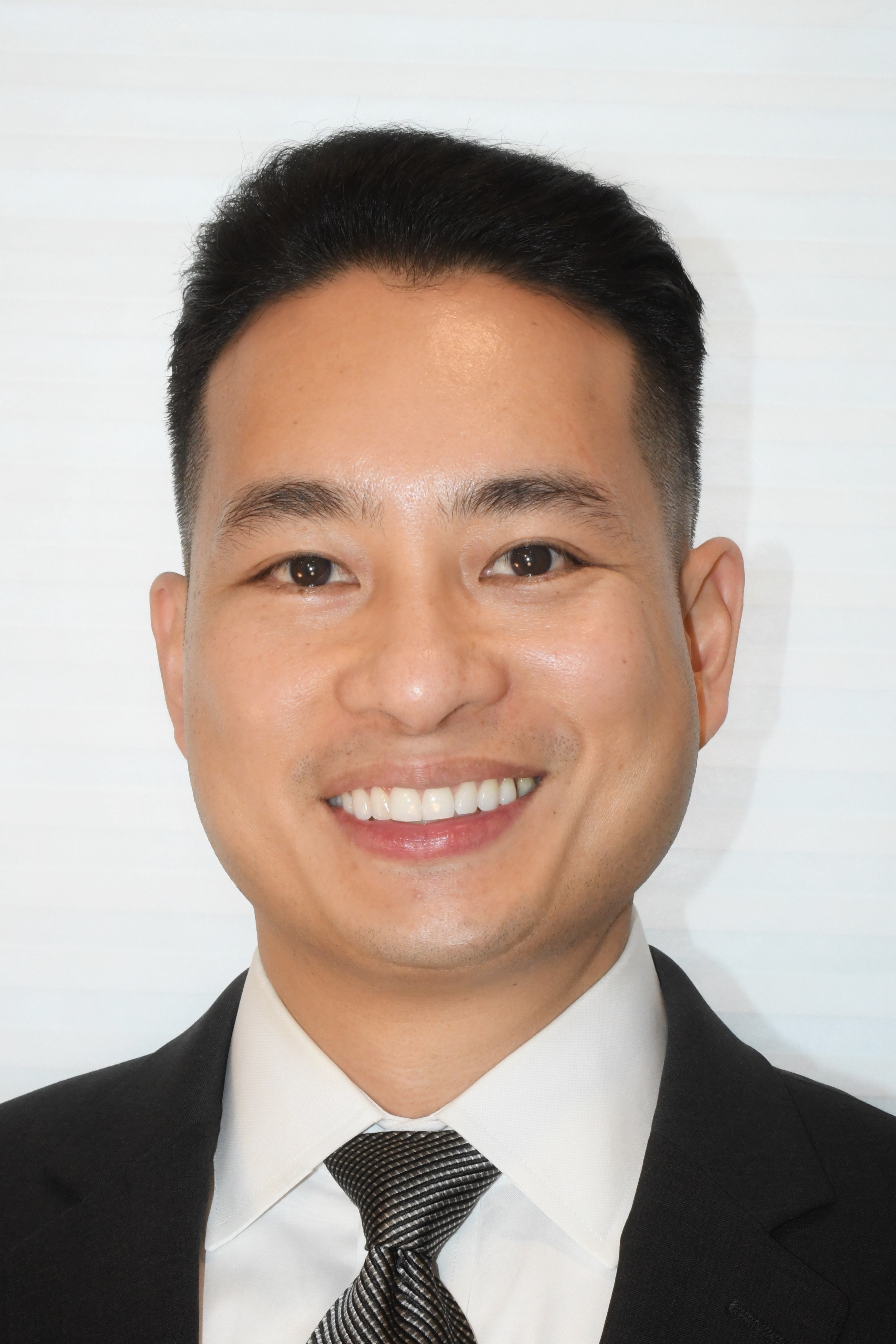 Jonathan Perez, Real Estate Agent Jersey City Coldwell Banker Realty