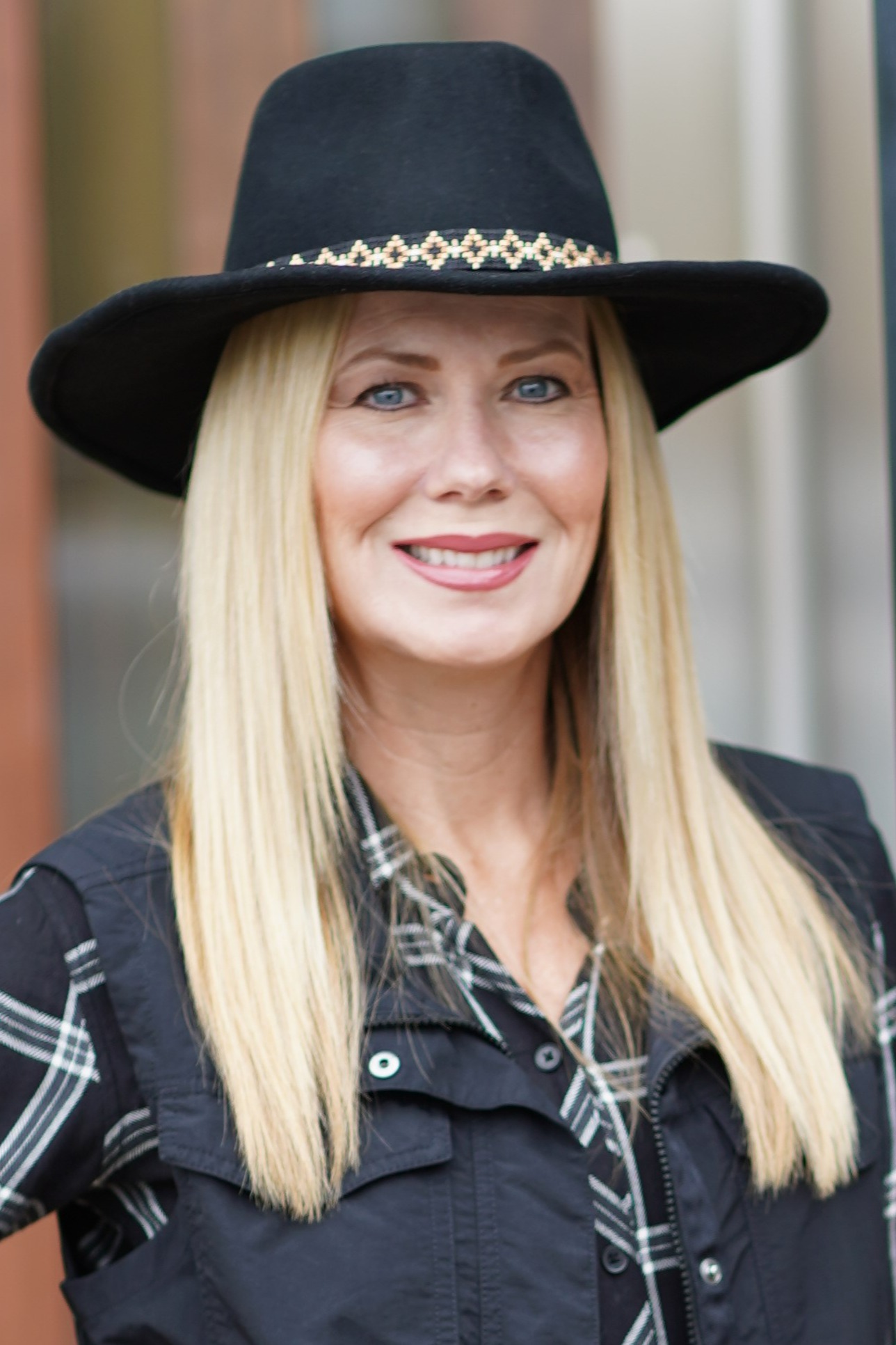 Miranda Real Estate Agent Elk Grove, CA Coldwell Banker Realty