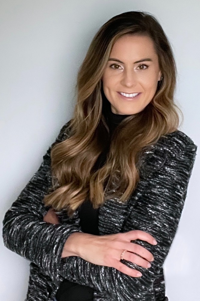 Ashley Haut, Real Estate Agent Milwaukee, WI Coldwell Banker Realty