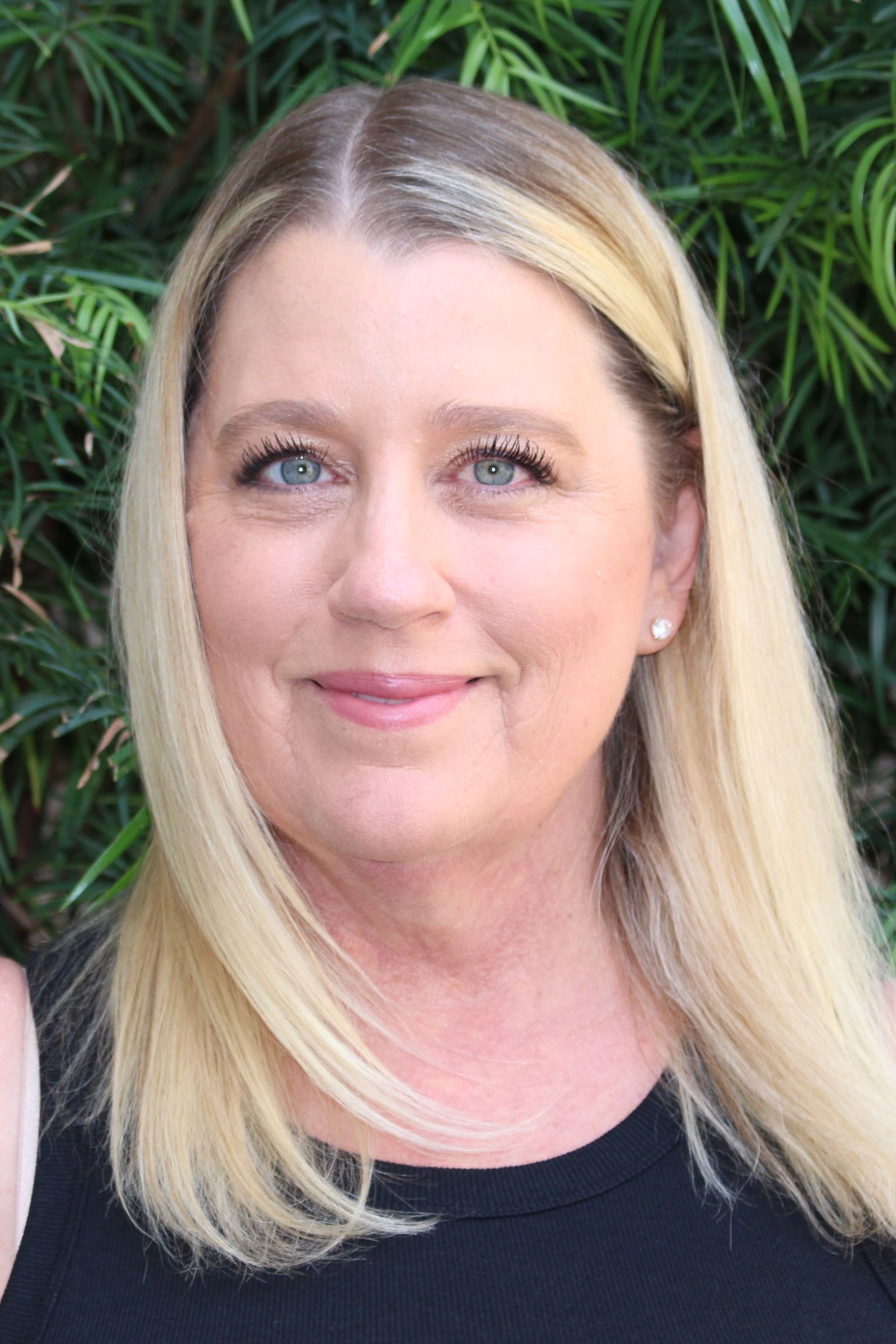 Cindy Woodhead, Real Estate Agent Calabasas, CA Coldwell Banker Realty