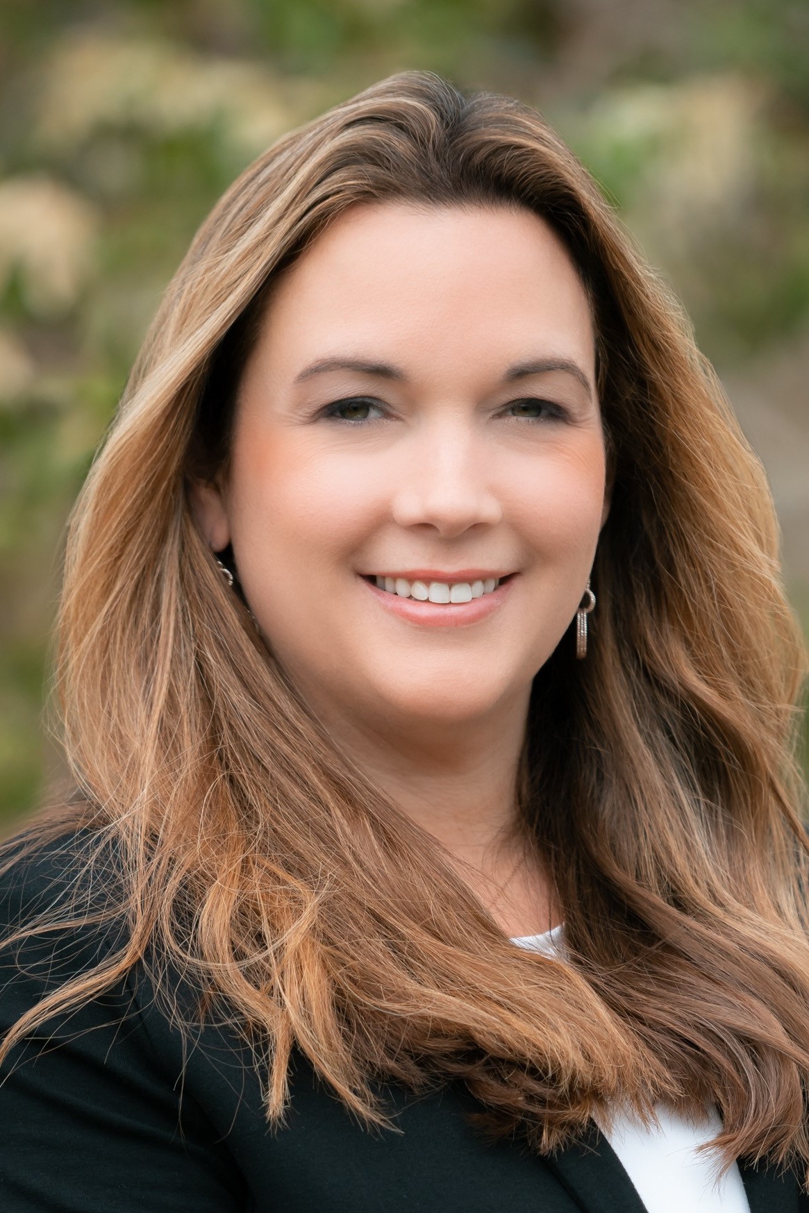 Tonya Hughes, Real Estate Agent South Windsor, CT Coldwell Banker