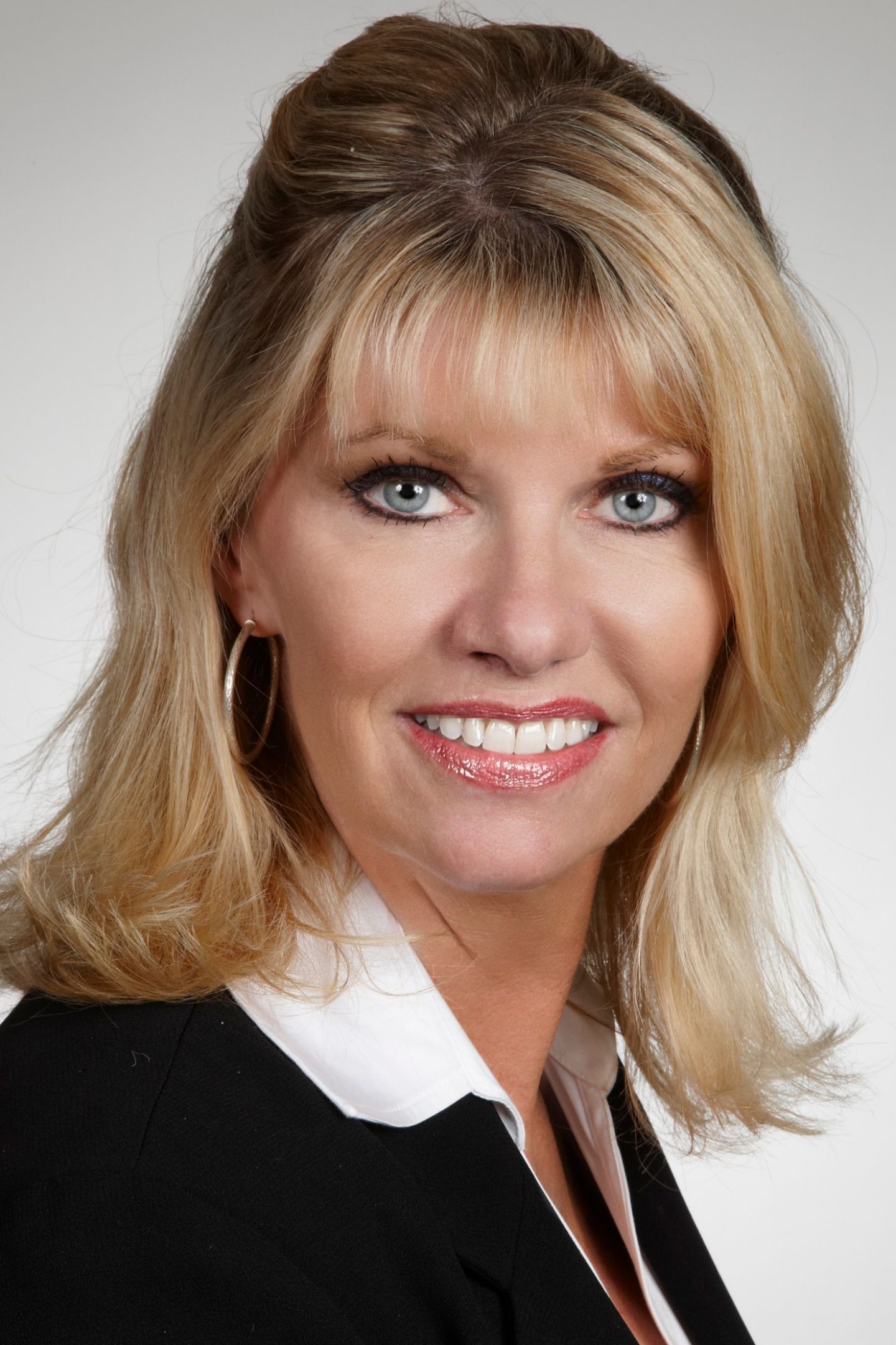 Pattie Kelleher, Real Estate Agent Palm Desert, CA Coldwell Banker