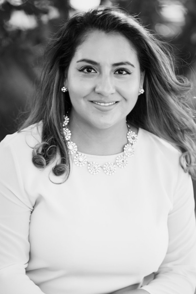 Adriana Hernandez, Real Estate Agent Saint Louis Coldwell Banker
